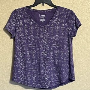Sonoma Women’s PL V-Neck Purple w/ Silver Patterned Short Sleeve Everyday Tee